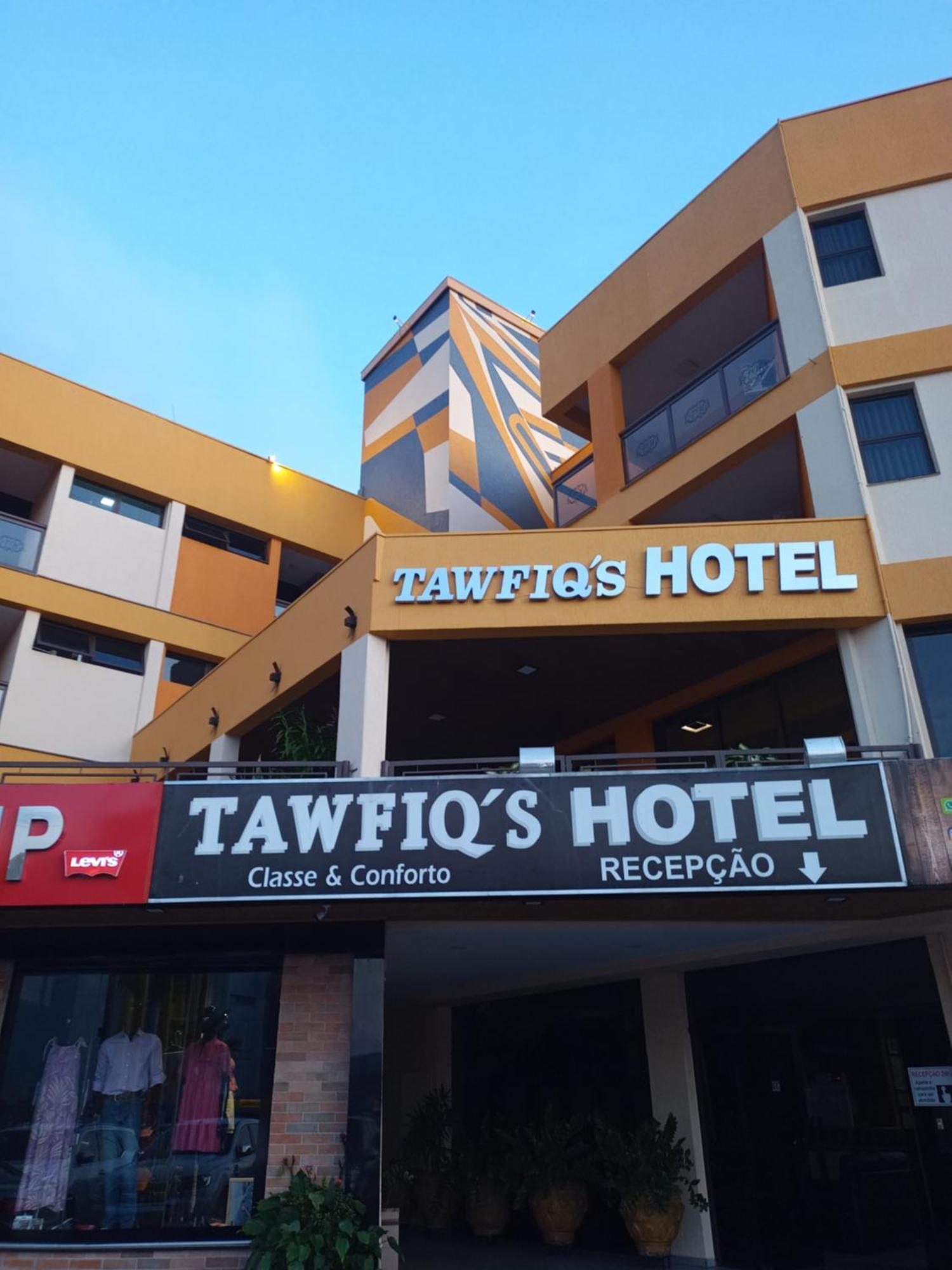 Tawfiqs Hotel Barra do Garcas Exterior photo