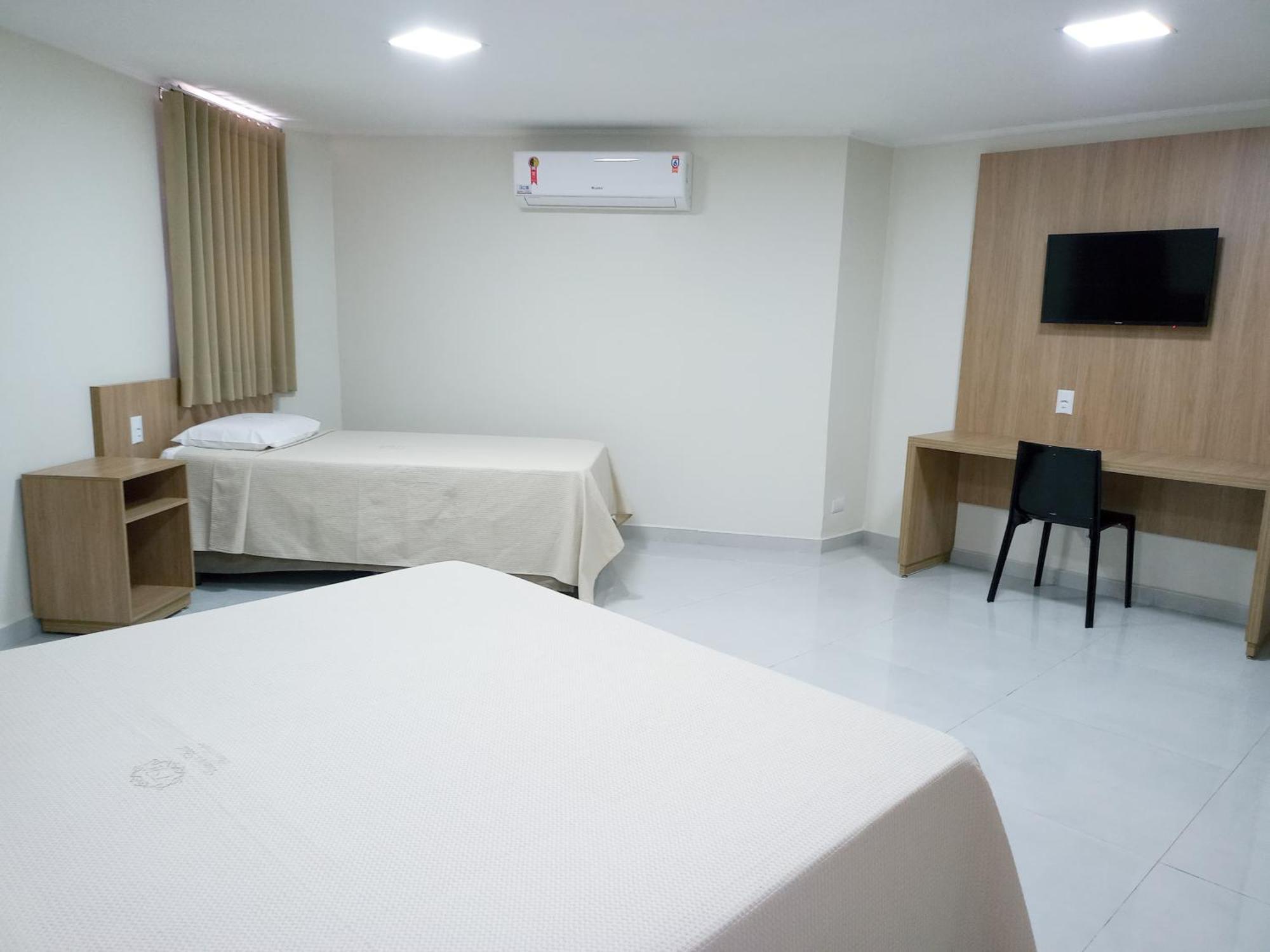 Tawfiqs Hotel Barra do Garcas Exterior photo