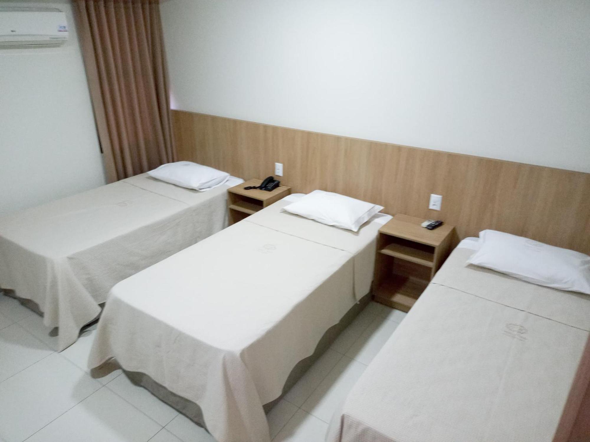 Tawfiqs Hotel Barra do Garcas Exterior photo