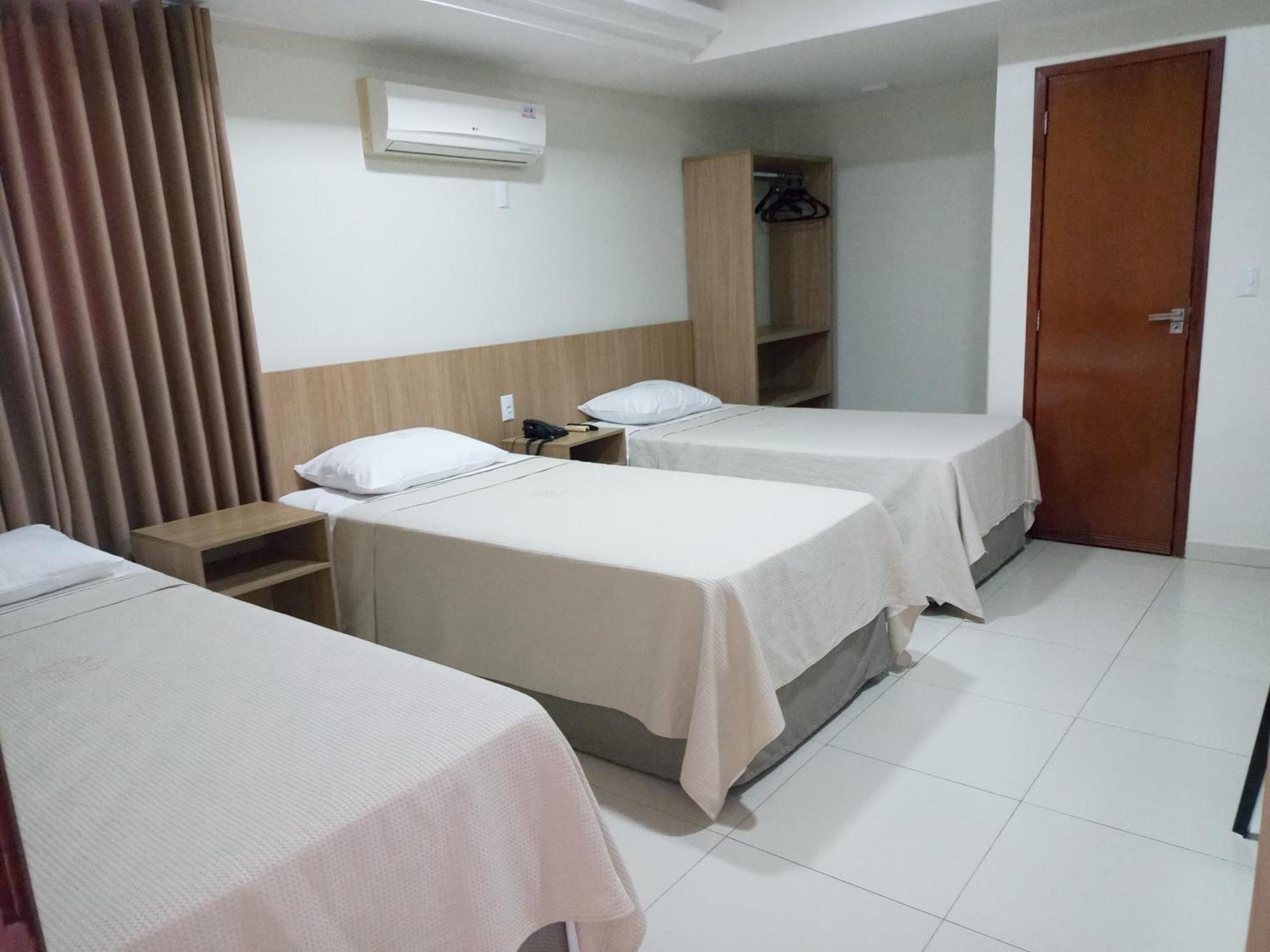 Tawfiqs Hotel Barra do Garcas Exterior photo